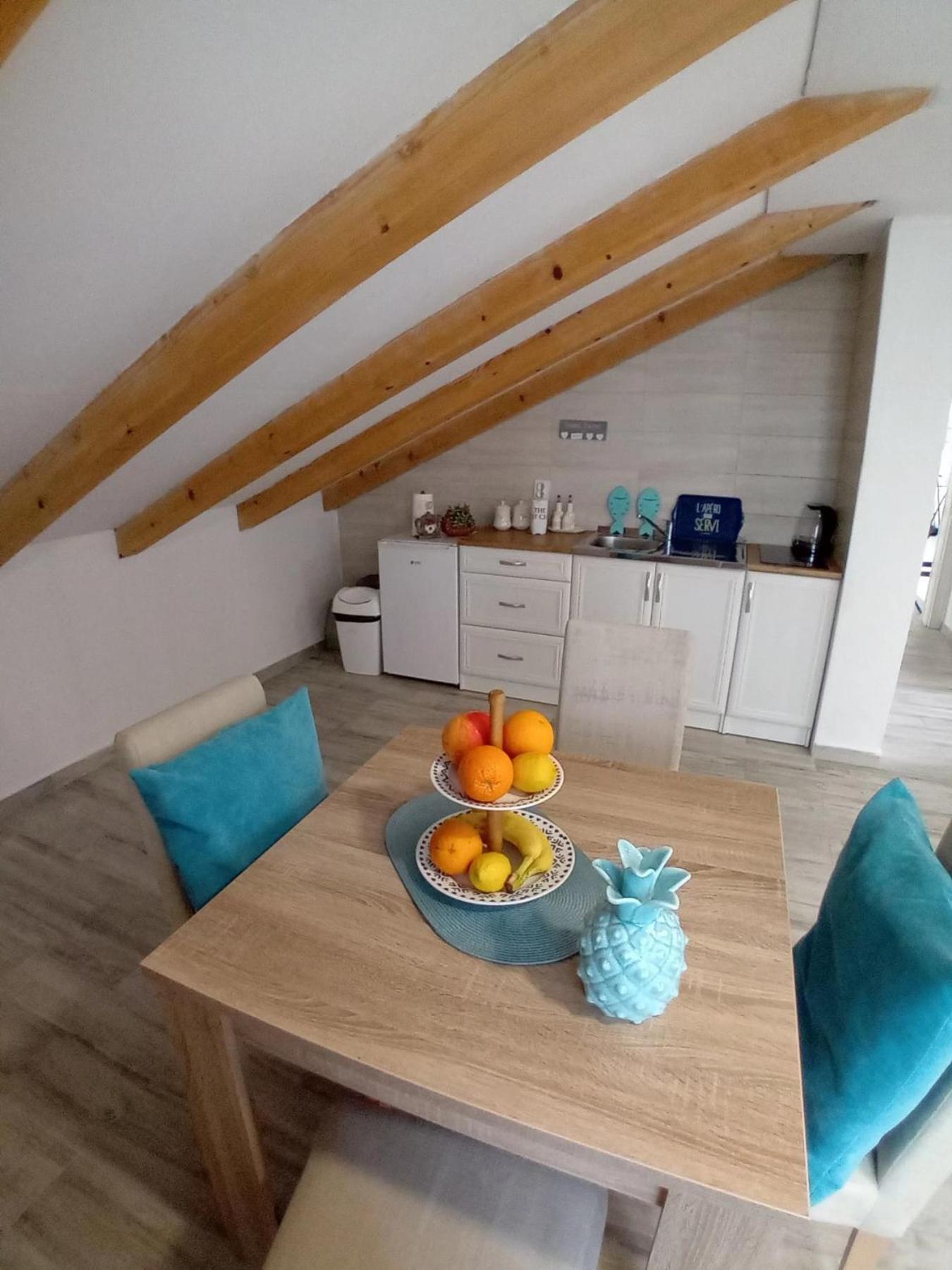 Kiwi Apartments Будва Экстерьер фото